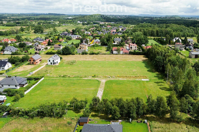 Działka budowlana 888 m²