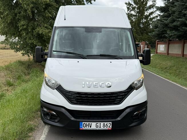 Iveco Daily 35S14 DOKA 2.3Diesel LIFT Nowy Model 6-OSOBOWY