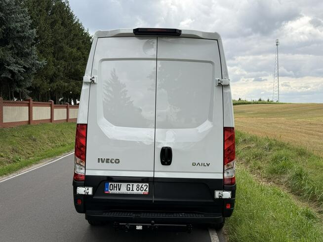 Iveco Daily 35S14 DOKA 2.3Diesel LIFT Nowy Model 6-OSOBOWY