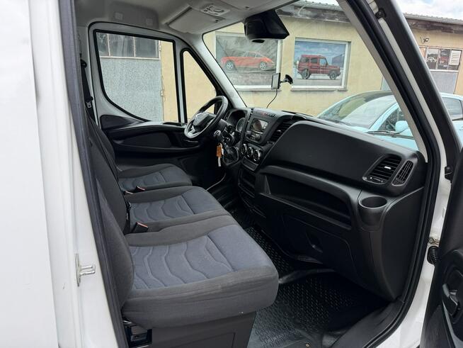Iveco Daily 35S14 DOKA 2.3Diesel LIFT Nowy Model 6-OSOBOWY