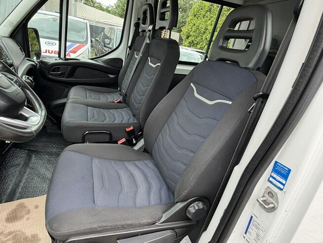 Iveco Daily 35S14 DOKA 2.3Diesel LIFT Nowy Model 6-OSOBOWY