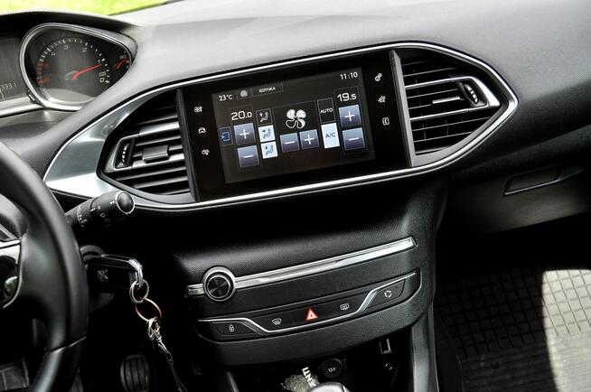 Peugeot 308 1.6 100KM Climatronic Led Serwis