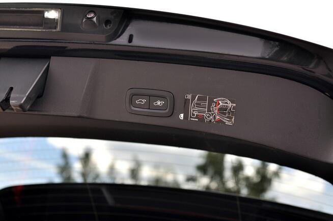 Volvo XC 40 Full Led Tablet Kamera Skóra Grzana Harman Kardon El.Klapa Full Opcja