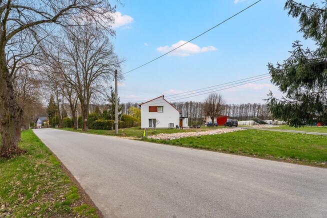 Działka 1037 m2 Jarząbkowice gm. Pawłowice - media, udział w drodze