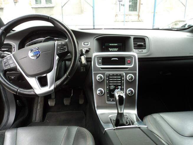sprzedam ładne VOLVO V60 CROSS COUNTRY Z 2015R 2.0 TDI 150KM GWARANCJA