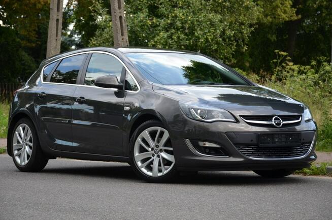 Opel Astra Opłacona1.4T 140KM Sport Serwis Bi-xenon Kamera Navi Skóra Grz.kiera