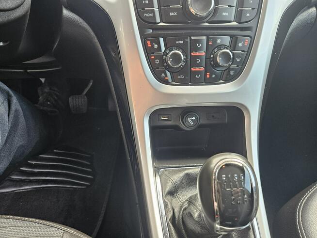 Opel Astra Klimatronic x 2 / Podgrzewane fotele i kierownica / Tempomat