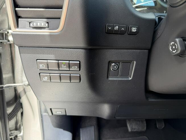 Lexus NX LED, Podgrzewane wentylowane fotele, Kamera cofania, Szyber dach, Navi