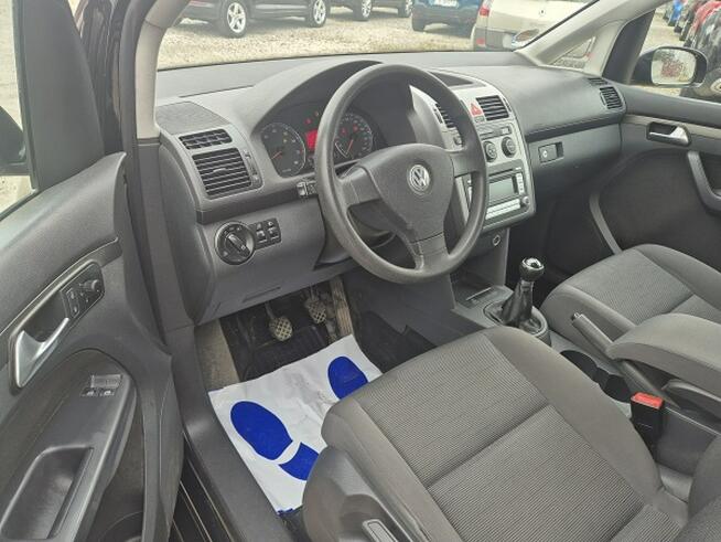 Volkswagen Touran 1,6Mpi* Klimatronik* Mały przebieg