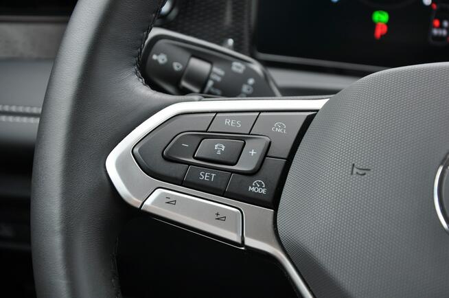 Volkswagen Tiguan 2.0TDI 150KM DSG LedPlus Kamery360 Hak Nawigacja Gwar.Fabr FV 23%