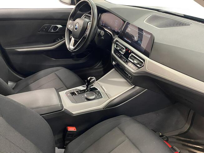 BMW Seria 3 318i aut Kombi