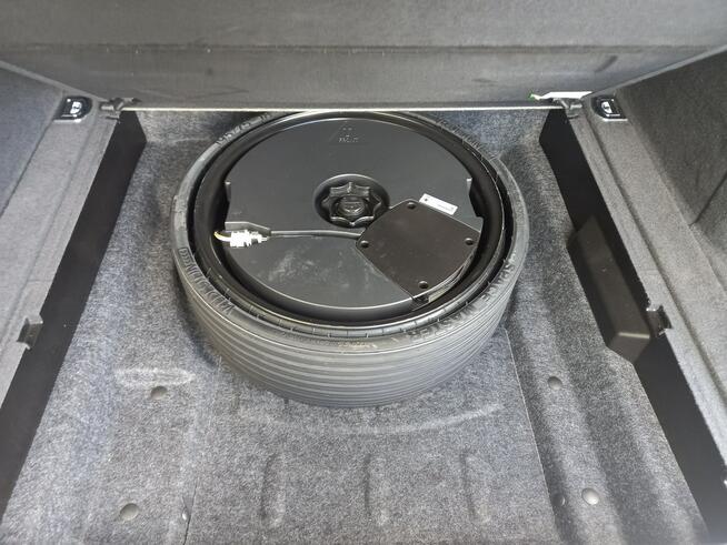 Audi Q5 2.0Tdi Lift Skóry BiXenon 2xLED Navi Nowe Opony Bezwypadkowy Zarejestr