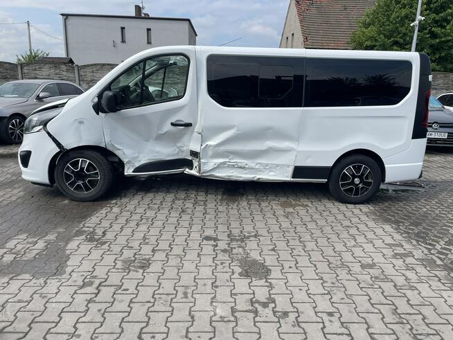 Opel Vivaro Klimatyzacja 9 osobowy Czujniki parkowania 120KM