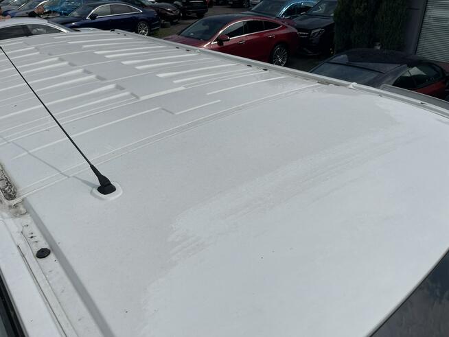 Opel Vivaro Klimatyzacja 9 osobowy Czujniki parkowania 120KM