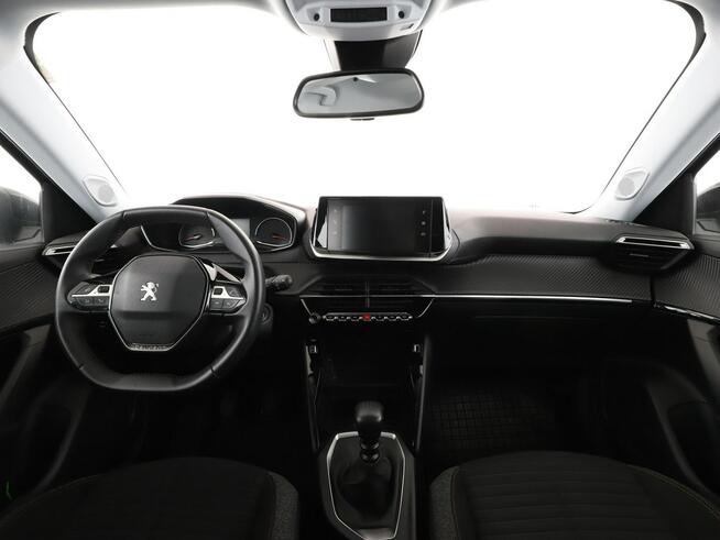 Peugeot 2008 led manual navi pdc auto klima niski przebieg