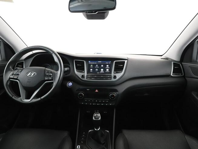 Hyundai Tucson full LED skóra panorama klima auto kamera i czujniki parkowania grzane