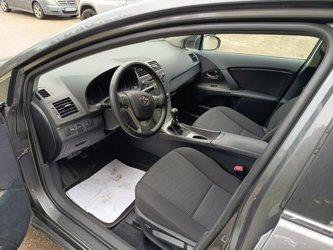 Toyota Avensis Bezwypadkowy, dok. przebiegu, stan BDB