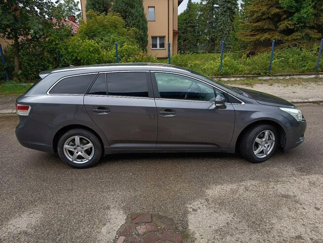 Toyota Avensis Bezwypadkowy, dok. przebiegu, stan BDB
