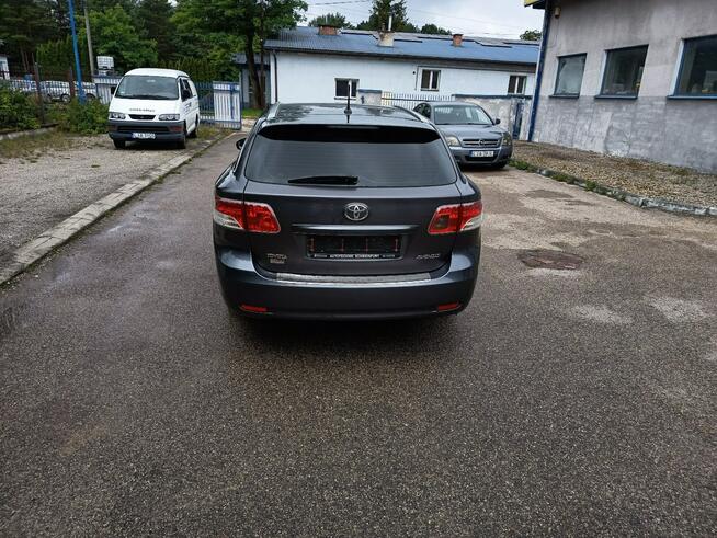 Toyota Avensis Bezwypadkowy, dok. przebiegu, stan BDB