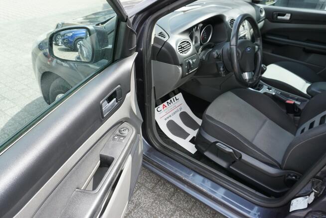 Ford Focus zarejestrowany, ubezpieczony