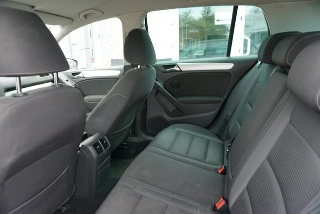 Volkswagen Golf zarejestrowany, ubezpieczony