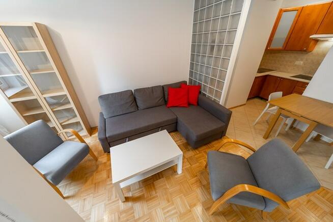 2 pokoje+balkon i mp w garażu- Jastrzębowskiego 24