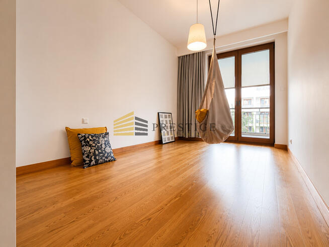 Przestronny 4-pokojowy apartament Wilanów