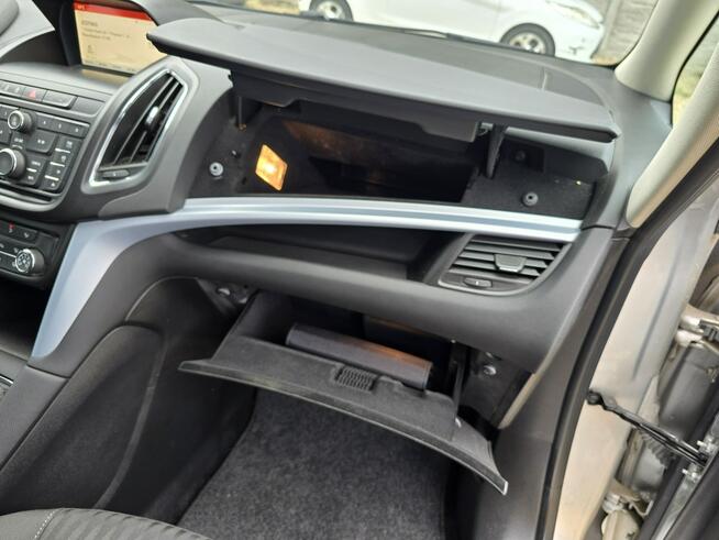 Opel Zafira 130Tyś km.7 Foteli.Opony 2024 wielosezonowe.Przetronny,rodzinny Van