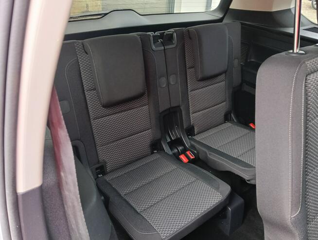 Volkswagen Touran 7 OS *CLIMATRONIC *1 wł *Navi *Kamera *Tablet *ALU *Gwarancja