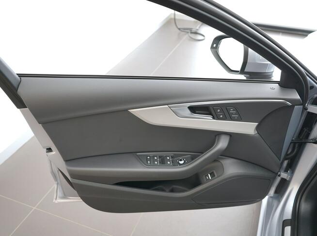 Audi A4 35TFSI 150KM Nav TempomatACC Kamera ElektryczneFotele Ambiente