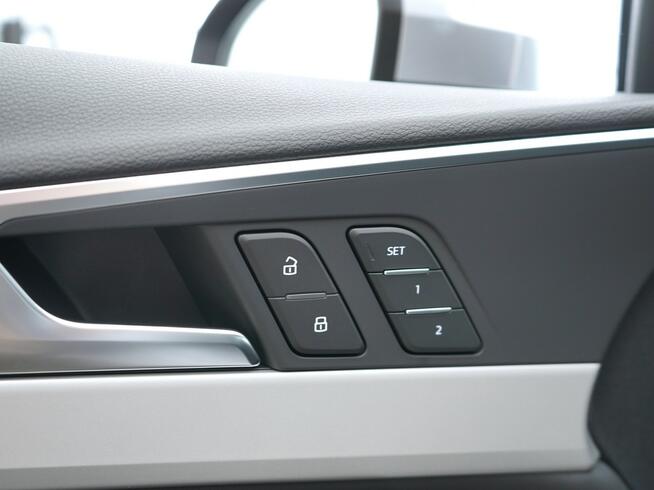 Audi A4 35TFSI 150KM Nav TempomatACC Kamera ElektryczneFotele Ambiente