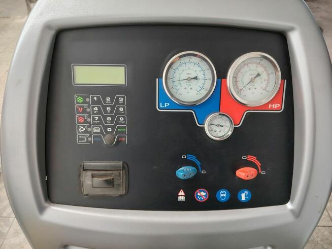 UŻYWANA stacja klimatyzacji Robinair AC690 PRO (R134a)