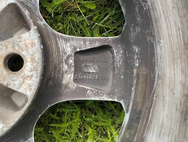 Felgi Skoda 14 5x100 6J ET43 6Y0-025 Fabia komplet 57,1mm