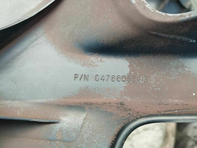 Kołpak Chrysler 16 047-66AB oryginalny cena za sztukę