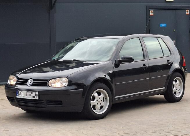 Volkswagen Golf * 1.6 16V* czarny* 5DRZWI* 1.6i ***
