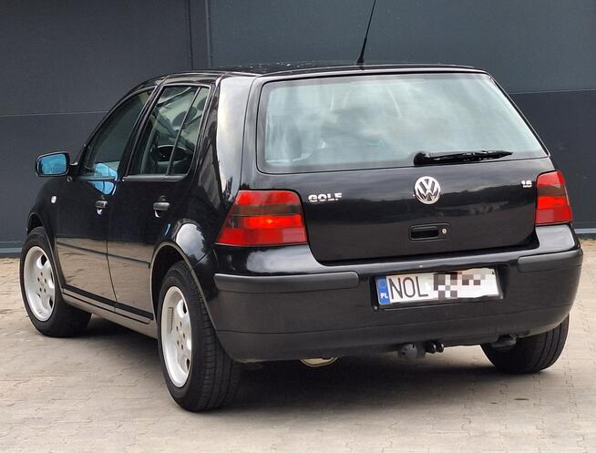 Volkswagen Golf * 1.6 16V* czarny* 5DRZWI* 1.6i ***