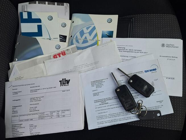 Volkswagen Golf * 1.6 16V* czarny* 5DRZWI* 1.6i ***