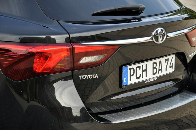 Toyota Avensis 2.0D-4D(143KM)*Lift*Led*Navi*Kamera*Klimatronik*Chrom*I Wł*Alu 17"ASO
