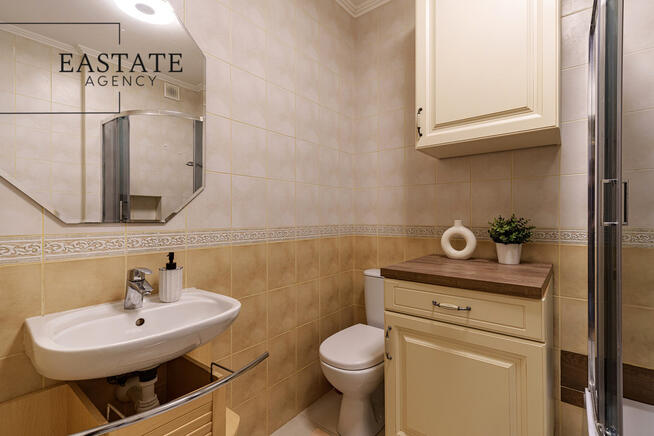 Włochy/studio/jasne, do wprowadzenia