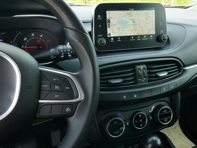 Fiat Tipo 1.6MJ 120KM Eu6 Kombi Lounge Automat DCT +Hak -Nowy rozrząd +Navi +Kam