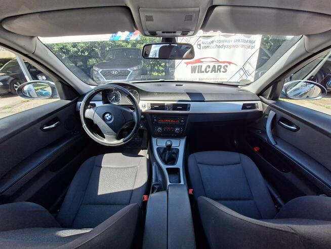 BMW 318 RWD, Klimatronic 2-stref., Podgrzewane fotele, Czujniki parkowania