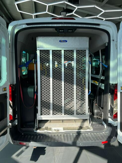 Ford Transit 2.2 TDCi / 9 Lub 7 Miejsc / RAMPA / Inwalidzi