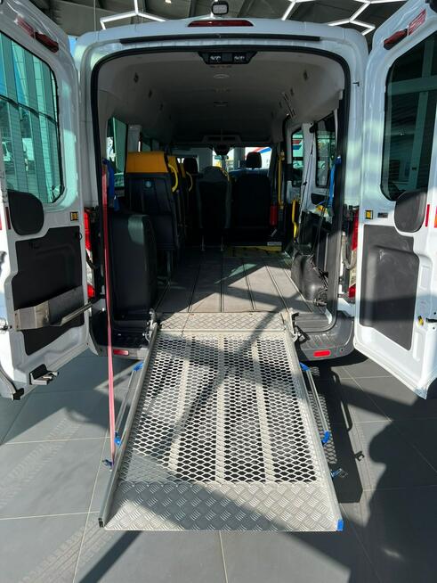 Ford Transit 2.2 TDCi / 9 Lub 7 Miejsc / RAMPA / Inwalidzi