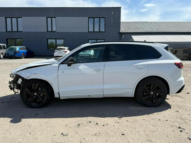 Volkswagen Touareg R-Line*4Motion*Led*Pneumatyka*Kamera360*NiskiPrzebieg*Virtual*Hak*Navi