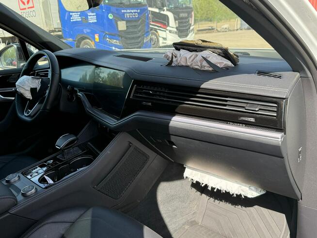 Volkswagen Touareg R-Line*4Motion*Led*Pneumatyka*Kamera360*NiskiPrzebieg*Virtual*Hak*Navi