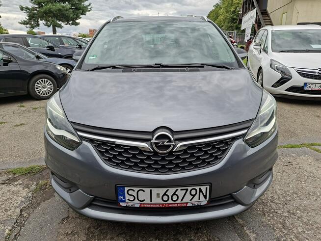 Opel Zafira Klimatyzacja, Podgrz. fotele + kierownica, Nawigacja, PDC 2x, Hak