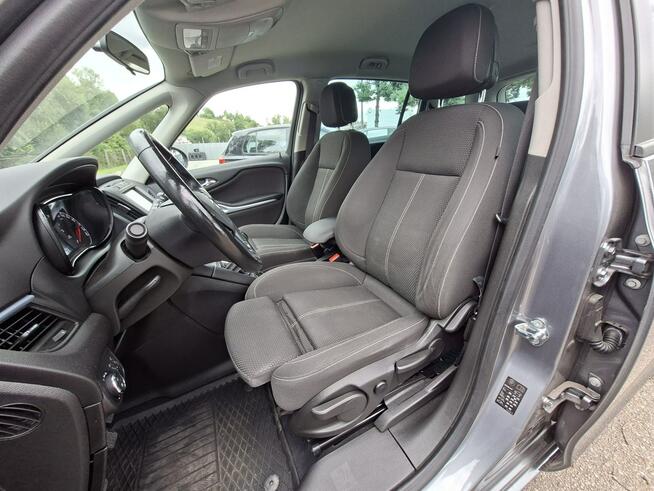 Opel Zafira Klimatyzacja, Podgrz. fotele + kierownica, Nawigacja, PDC 2x, Hak