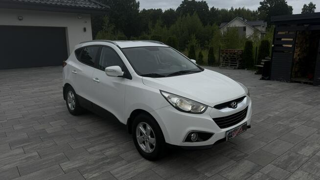 Hyundai ix35 2.0i16v automat 4x4 pół skóry 2 x klimatronik full serwis 1.r.gwarancj