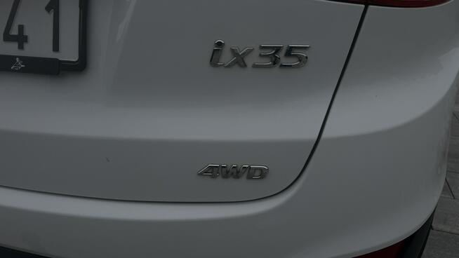 Hyundai ix35 2.0i16v automat 4x4 pół skóry 2 x klimatronik full serwis 1.r.gwarancj