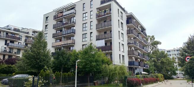 2 pokoje, balkon 19 mkw, basen, cisza, zieleń